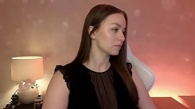 Snapshot of MilaFleur chatting on 01-14-26, 03:04 MilaFleur online show from 01-14-26, 03:04