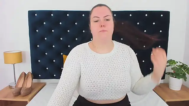 EvaLick online show from 03-18-25, 05:56