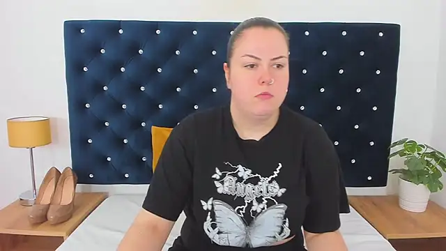 EvaLick online show from 02-18-25, 06:37