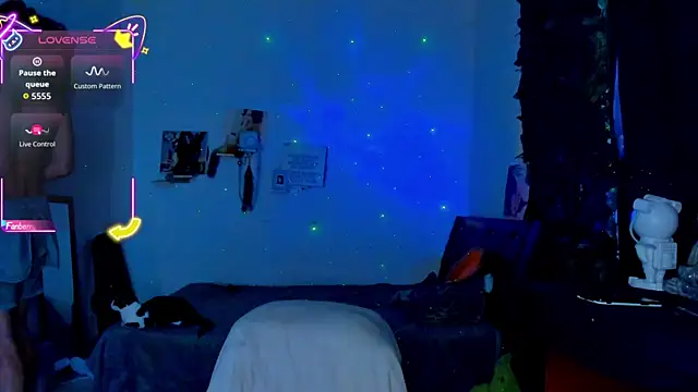 Snapshot of sweetvond_ chatting on 10-12-25, 04:08 sweetvond  online show from 10-12-25, 04:08