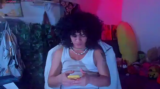 Snapshot of sweetvond_ chatting on 03-03-25, 03:49 sweetvond  online show from 03-03-25, 03:49