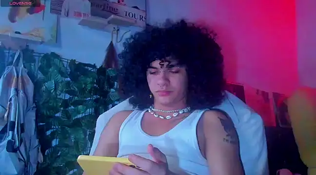 Snapshot of sweetvond_ chatting on 03-03-25, 06:52 sweetvond  online show from 03-03-25, 06:52