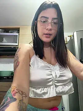 cutesarah  online show from 10-16-25, 09:56