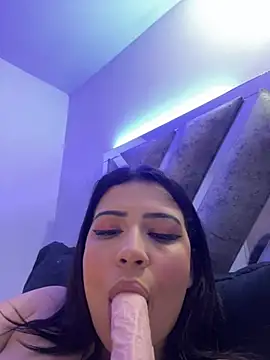 cutesarah  online show from 02-16-25, 12:41