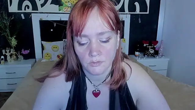 Snapshot of SinFulTitsDD chatting on 01-05-25, 01:24 SinFulTitsDD online show from 01-05-25, 01:24