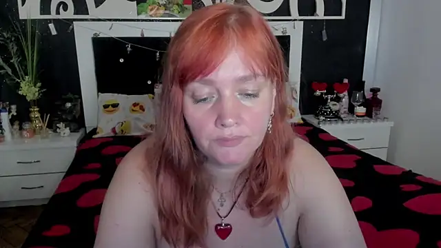 Snapshot of SinFulTitsDD chatting on 01-11-25, 08:10 SinFulTitsDD online show from 01-11-25, 08:10