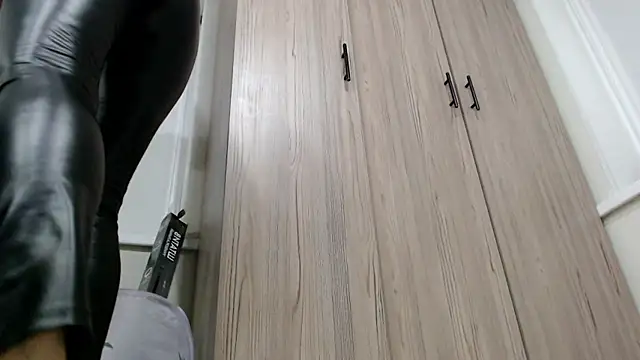 increible della online show from 02-21-26, 08:22