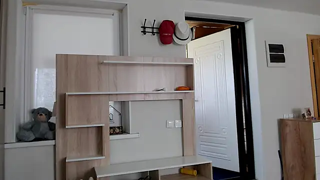 Snapshot of increible_della chatting on 07-25-26, 07:05 increible della online show from 07-25-26, 07:05