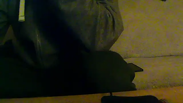 Snapshot of Dzutt chatting on 01-11-25, 04:38 Dzutt online show from 01-11-25, 04:38