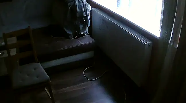 Snapshot of Dzutt chatting on 01-09-25, 02:40 Dzutt online show from 01-09-25, 02:40
