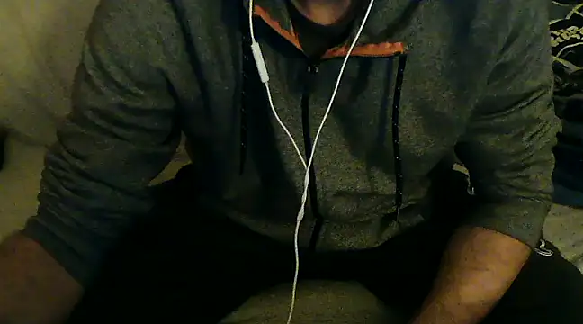 Snapshot of Dzutt chatting on 01-23-25, 06:28 Dzutt online show from 01-23-25, 06:28