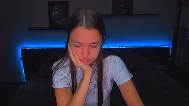 AlexaBarkley online show from 10-30-25, 12:20