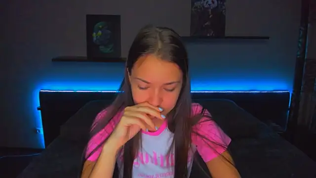 AlexaBarkley online show from 10-23-25, 12:20