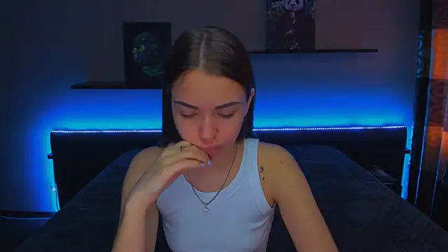 AlexaBarkley online show from 02-27-25, 03:18