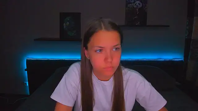 AlexaBarkley online show from 06-12-26, 12:52