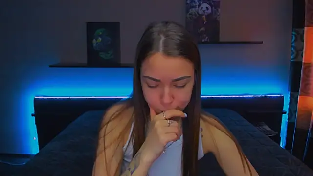 AlexaBarkley online show from 03-20-25, 05:02