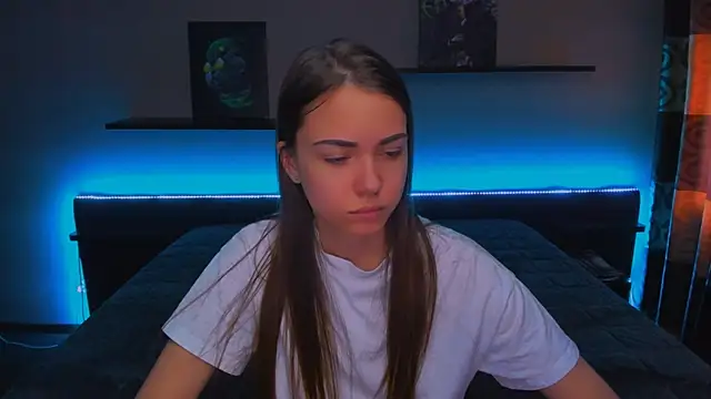 AlexaBarkley online show from 03-19-25, 06:14