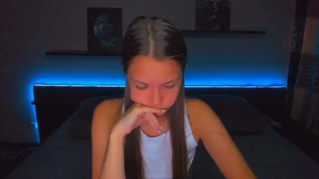 AlexaBarkley online show from 06-17-26, 12:43