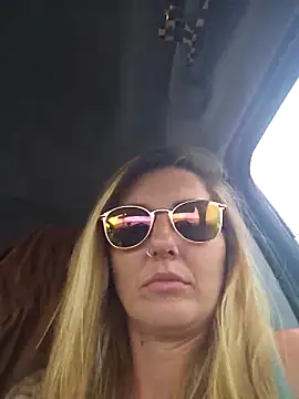 SheIsSomething online show from 02-13-26, 11:27