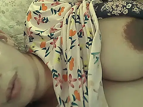 Snapshot of Alexiadreamer chatting on 09-25-25, 03:34 Alexiadreamer online show from 09-25-25, 03:34