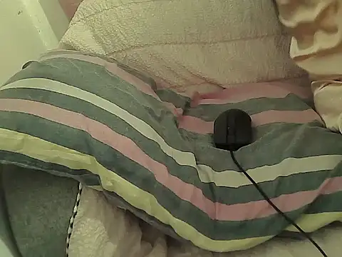 Alexiadreamer online show from 12-04-25, 05:01