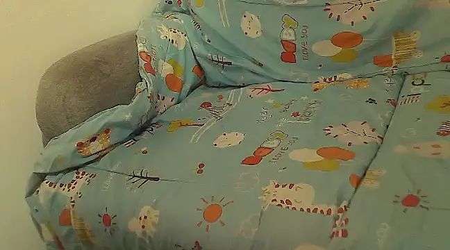 Snapshot of Alexiadreamer chatting on 02-19-25, 01:17 Alexiadreamer online show from 02-19-25, 01:17