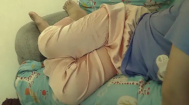 Snapshot of Alexiadreamer chatting on 02-19-25, 04:22 Alexiadreamer online show from 02-19-25, 04:22