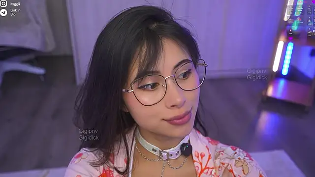 Gigi ohlala online show from 09-10-25, 01:43