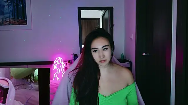 AsianQueens online show from 12-18-25, 11:58