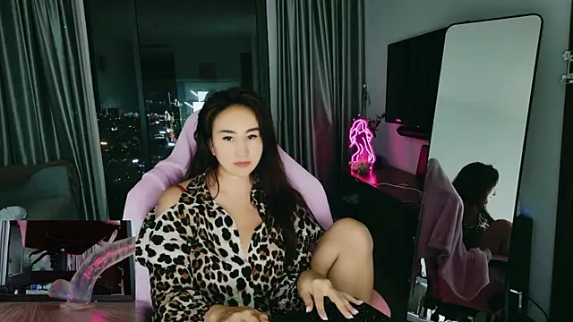 AsianQueens online show from 12-22-25, 03:12