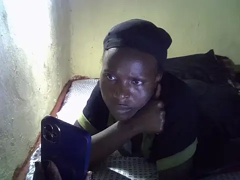 cute-shamza online show from 11-13-25, 04:55