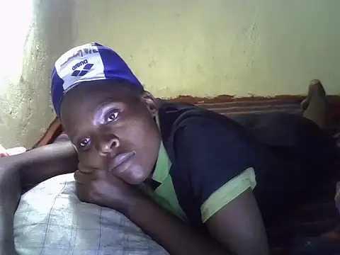 cute-shamza online show from 11-01-25, 05:18