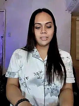 Snapshot of _MissKhimberlyXxx_ chatting on 10-25-25, 01:01  MissKhimberlyXxx  online show from 10-25-25, 01:01