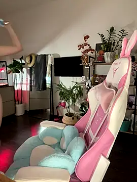 sweetest pie online show from 10-23-25, 04:49