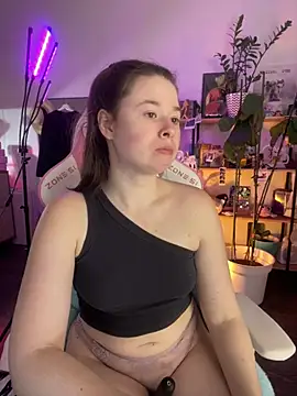 sweetest pie online show from 03-21-26, 05:39