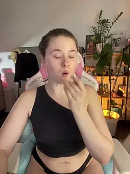 sweetest pie online show from 03-20-26, 09:27