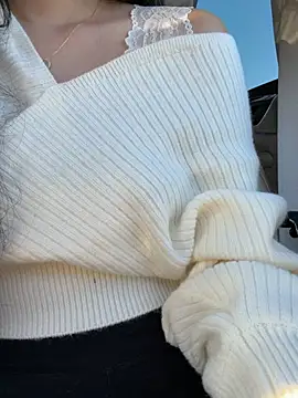 clairewntr online show from 02-25-26, 01:00