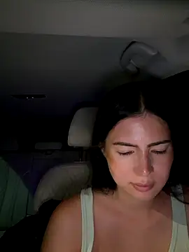 clairewntr online show from 10-17-25, 08:32