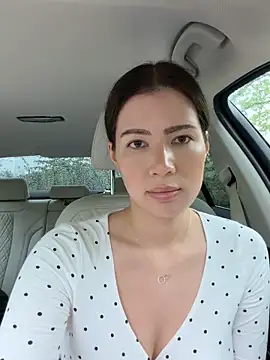 clairewntr online show from 05-13-26, 03:30