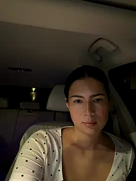 clairewntr online show from 10-18-25, 07:16
