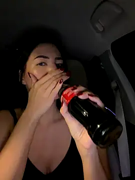 clairewntr online show from 12-17-25, 06:24