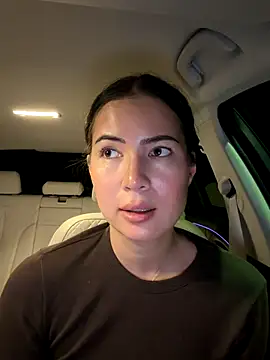 clairewntr online show from 11-18-25, 09:18