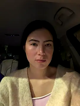 clairewntr online show from 12-01-25, 10:43