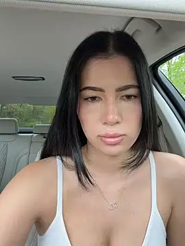 clairewntr online show from 04-19-26, 11:33