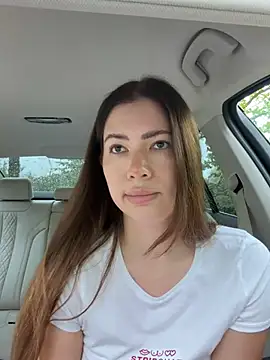 clairewntr online show from 05-18-26, 02:00