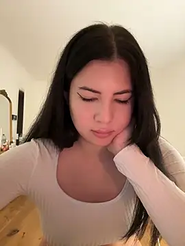 clairewntr online show from 01-15-25, 08:05
