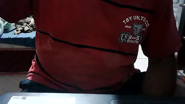 eduar570 online show from 12-19-25, 01:42