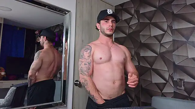 Latino stud4u online show from 04-09-26, 02:57