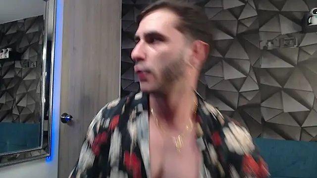 Latino stud4u online show from 11-03-25, 01:44