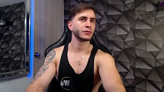 Latino stud4u online show from 11-06-25, 11:09